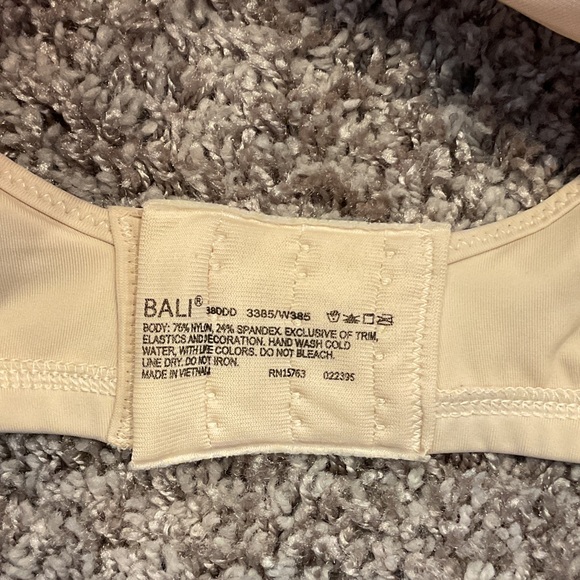 Bali Tan Women's Bra, Size 38DDD - Picture 2 of 4